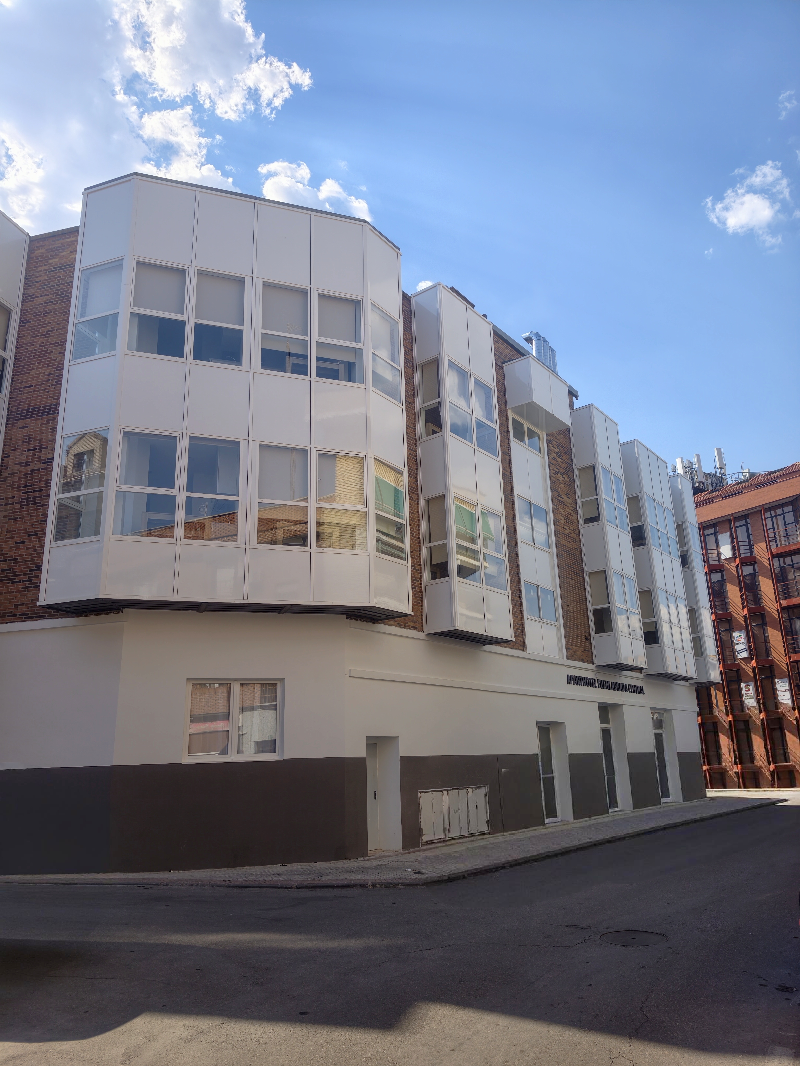 Fuenlabrada living detail view